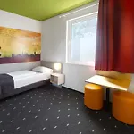 Hotel B&B Hotel Weimar 3*