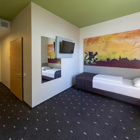 B&B Hotel Weimar Otel 3*