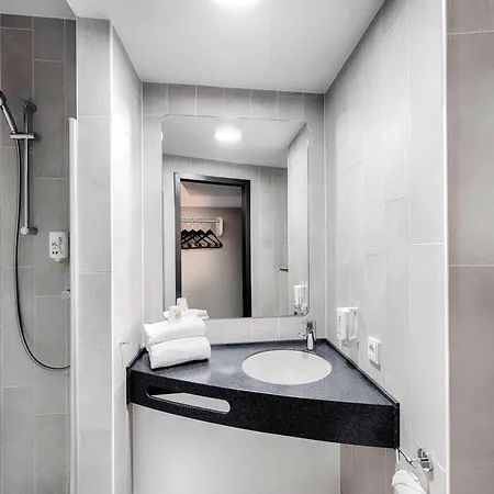 B&B Hotel Weimar Отель 3*