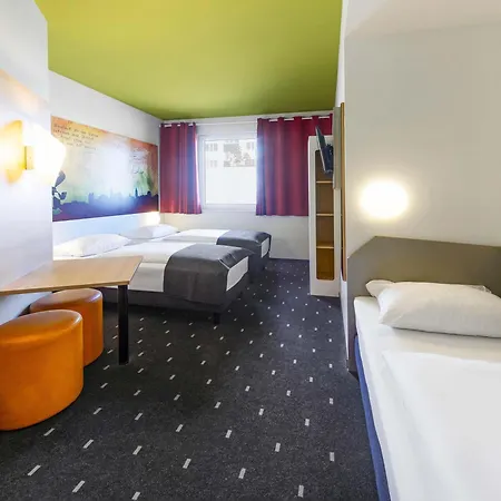 B&B Hotel Weimar Отель