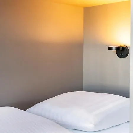 Отель B&B Hotel Weimar Веймар