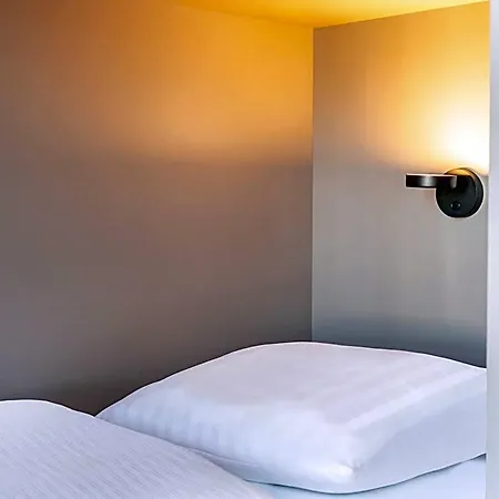 Отель B&B Hotel Weimar Веймар