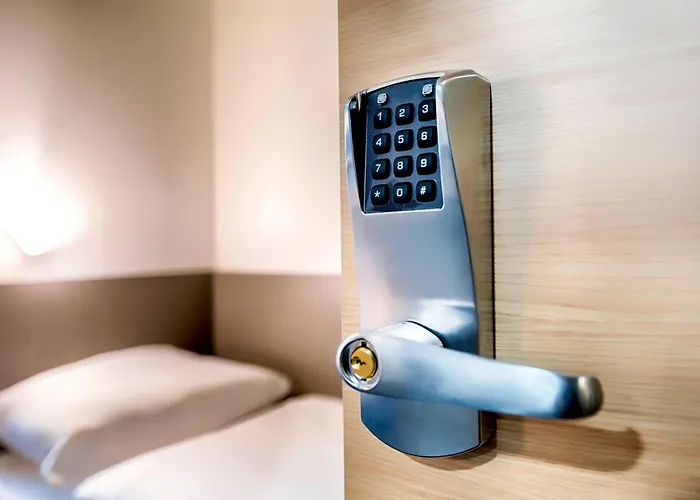 Otel B&B Hotel Weimar